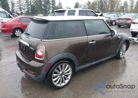 2011 Mini Cooper S z USA, uszkodzony, nr VIN WMWSV3C51BTY11548
